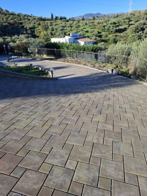 Autobloccanti Moderno duetto 15x15 e 30x30