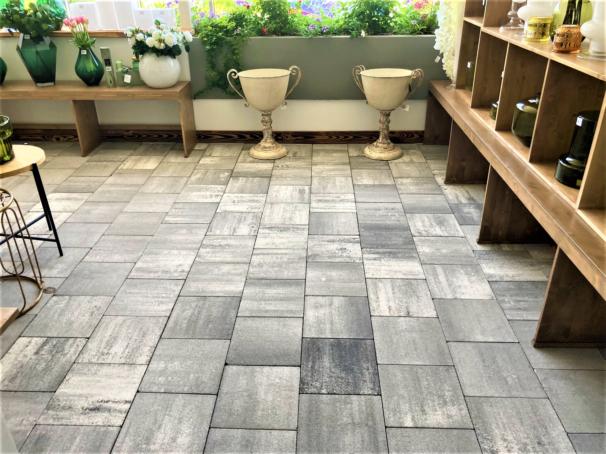 Pavimento autobloccante 30x30 granito