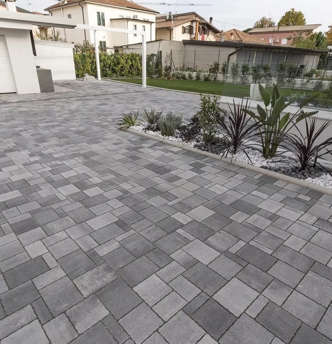 Autobloccante Viale Storico