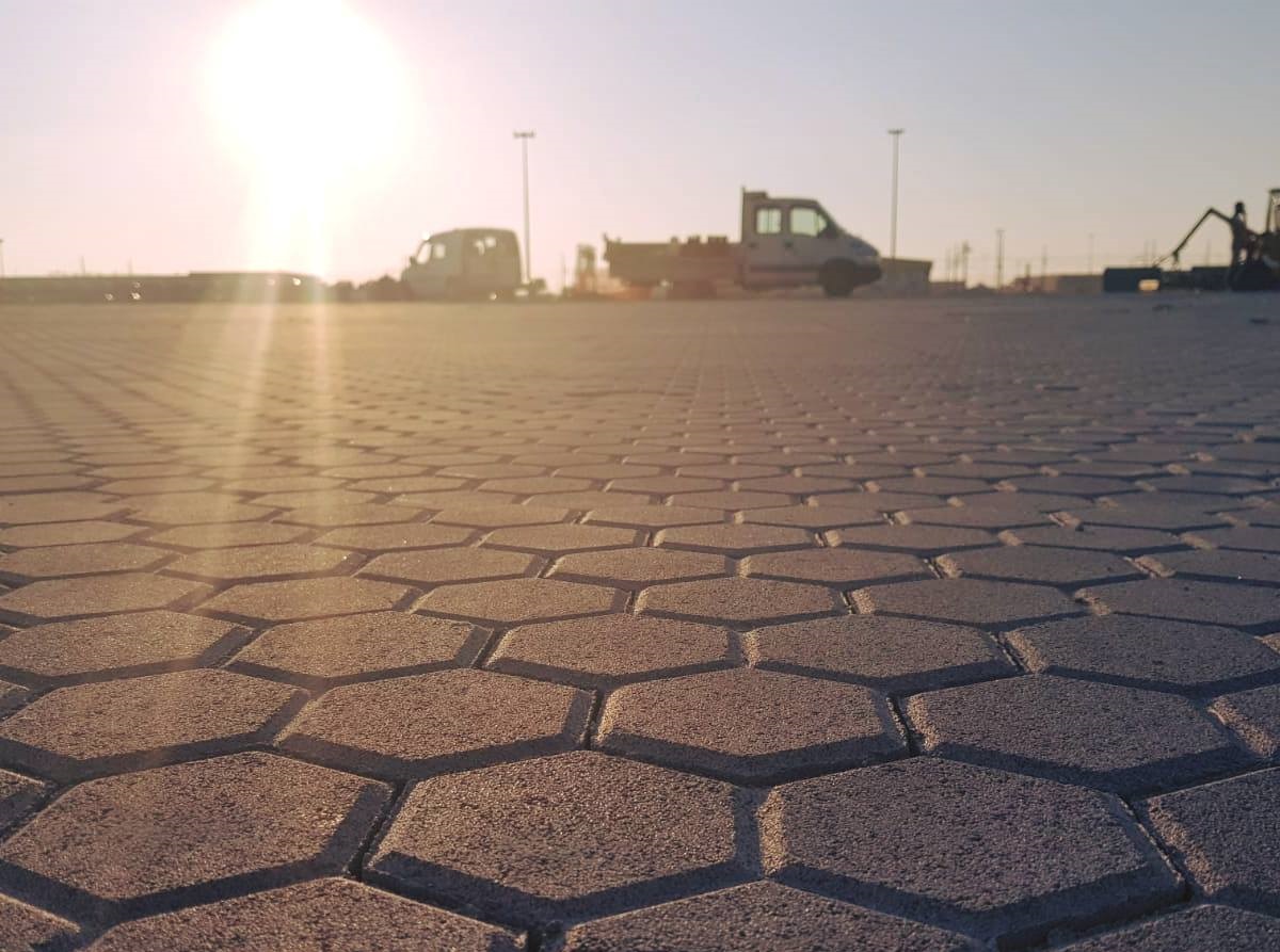 Autobloccante Tri-Six