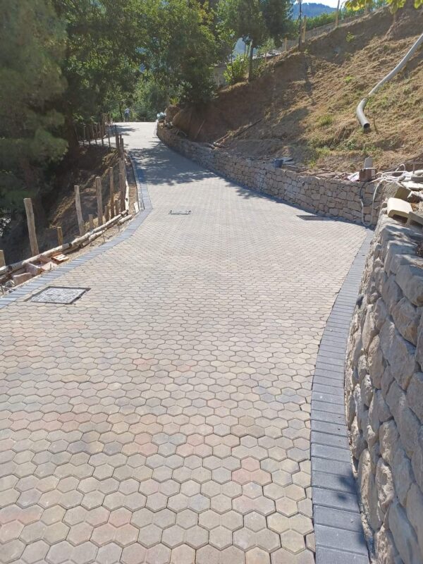 Autobloccante Tri-Six